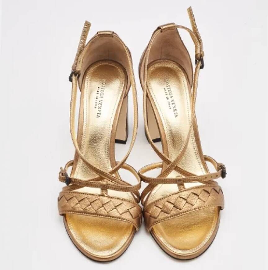 Bottega Veneta Vintage Pre-owned Leather sandals Yellow Dames