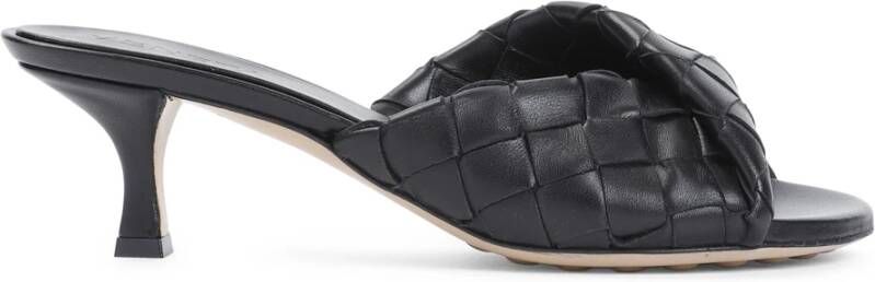 Bottega Veneta Zwarte Leren Muilen Stijlvol Comfortabele Hak Black Dames