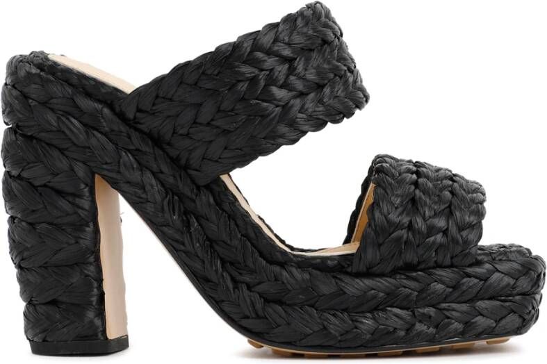 Bottega Veneta Zwarte Raffia Sandalen Black Dames