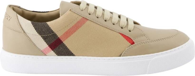 Burberry Vintage Check Veterschoenen Beige Dames