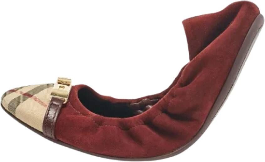 Burberry Vintage Pre-owned Canvas flats Red Dames