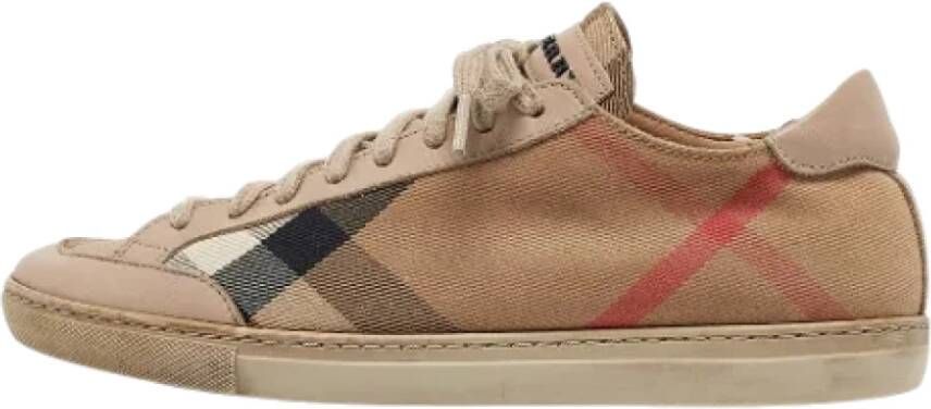 Burberry Vintage Pre-owned Canvas sneakers Beige Dames