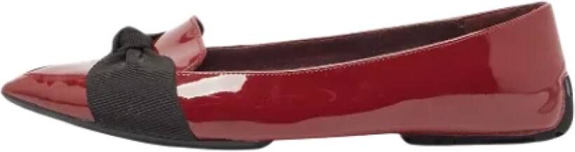 Burberry Vintage Pre-owned Leather flats Red Dames