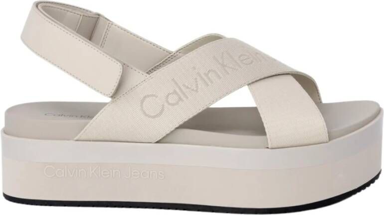 Calvin Klein Jeans Beige Open-Toe Sandalen met Gesp Strik Sluiting Beige Dames