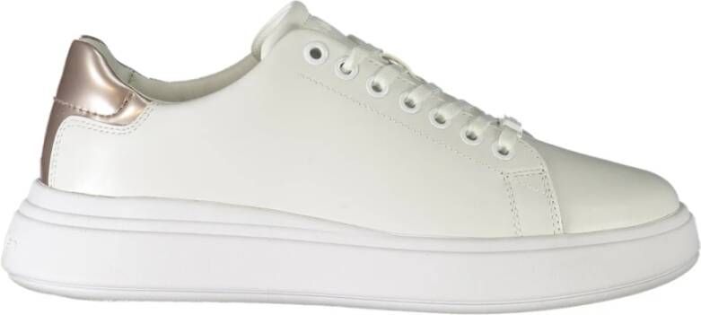 Calvin Klein Sportieve witte vetersneakers met contrastdetails White Dames