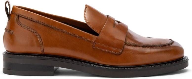 Carmens Monochrome Loafer voor Tussenseizoen Dagen Brown Dames