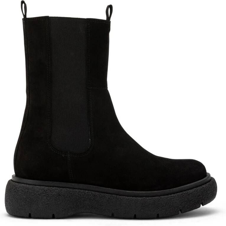 Carmens Urban Chelsea Boot met Oversized Sole Black Dames