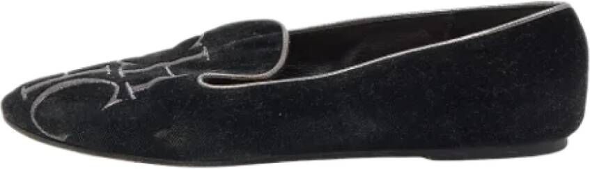 Carolina Herrera Pre-owned Suede flats Black Dames