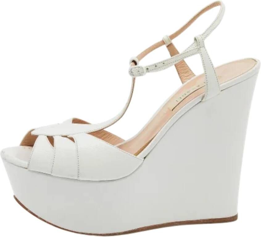 Casadei Pre-owned Leather sandals White Dames