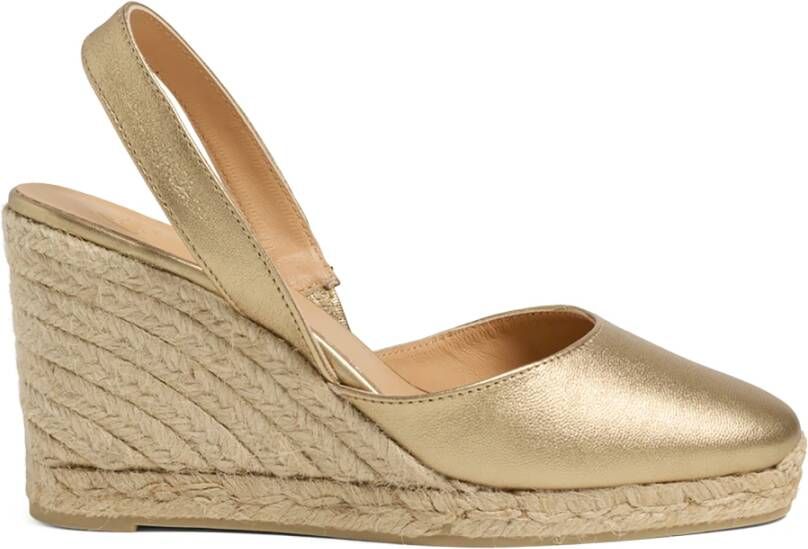 Castañer Carissa metallic leren espadrilles met open hiel en 9 cm sleehak. Yellow Dames