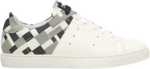 Cerruti 1881 Witte PVC Sneakers met Patroon White Dames