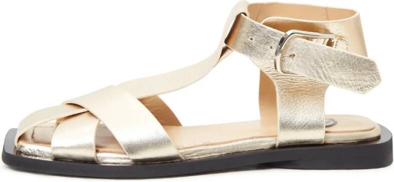 Cesare Gaspari Gouden Enkelband Platte Zool Sandalen Yellow Dames