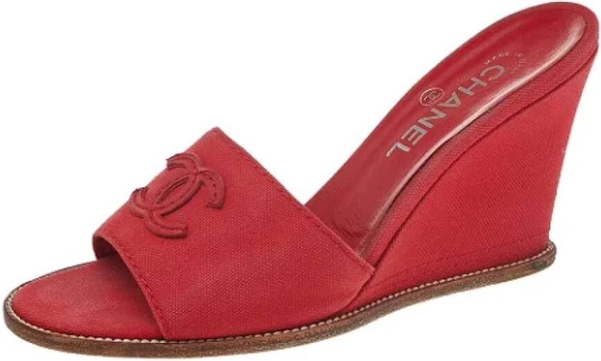 Chanel Vintage Pre-owned Canvas sandals Red Dames