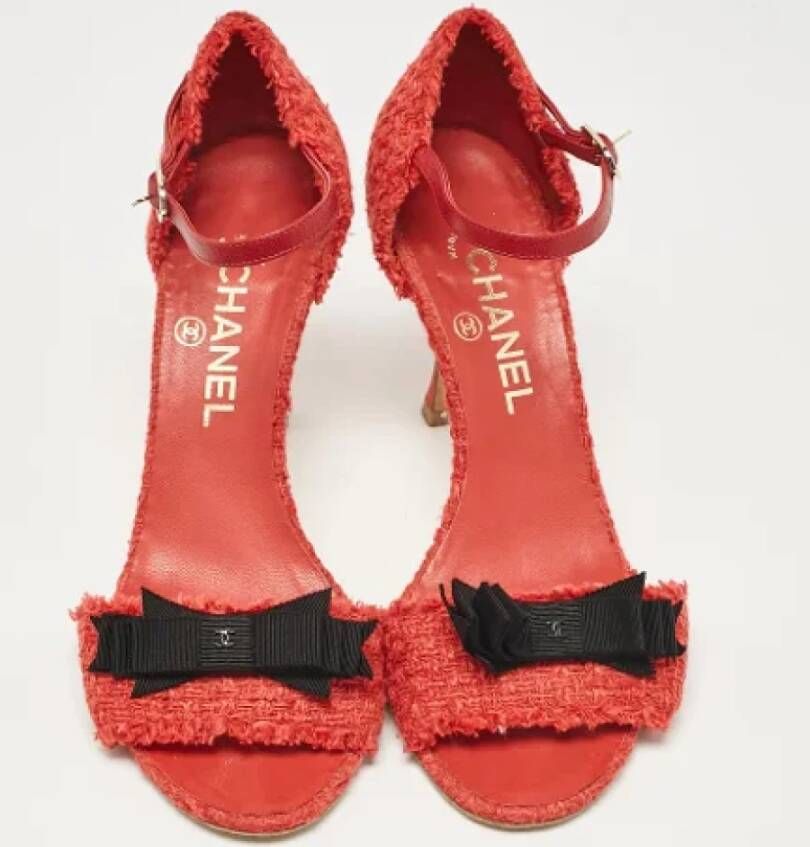 Chanel Vintage Pre-owned Fabric sandals Red Dames