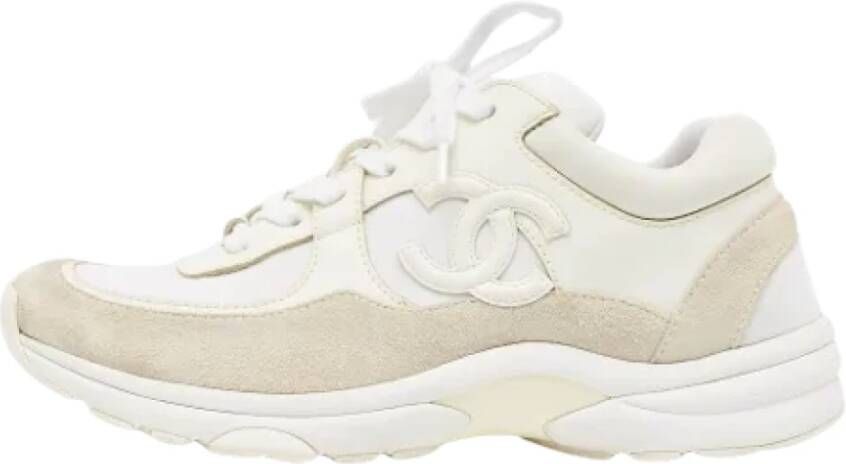 Chanel Vintage Pre-owned Fabric sneakers White Dames
