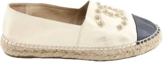 Chanel Vintage Pre-owned Leather espadrilles Beige Dames