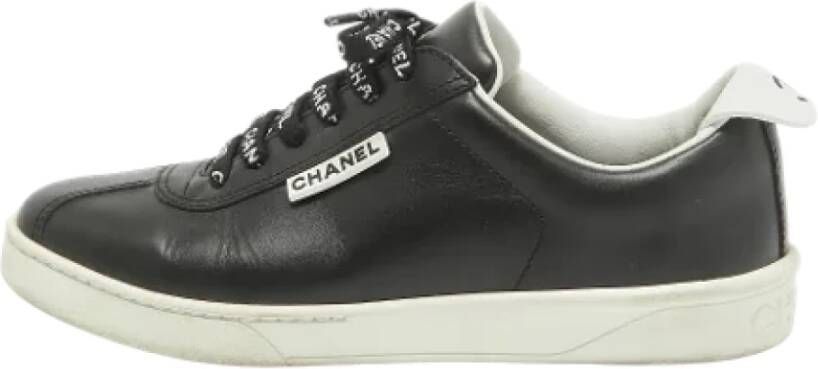 Chanel Vintage Pre-owned Leather sneakers Black Dames