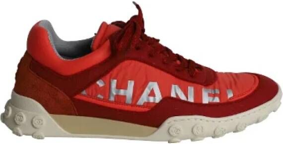 Chanel Vintage Pre-owned Leather sneakers Red Dames