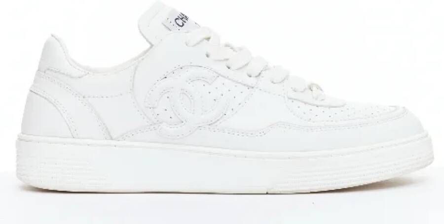 Chanel Vintage Pre-owned Leather sneakers White Dames