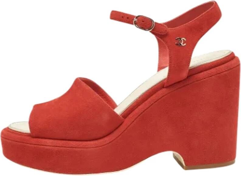 Chanel Vintage Pre-owned Suede sandals Red Dames