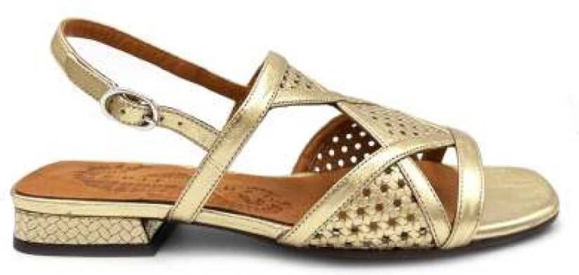 Chie Mihara Gouden Leren Gesp Sandalen Yellow Dames