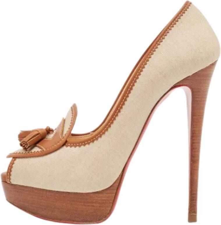 Christian Louboutin Pre-owned Canvas heels Beige Dames