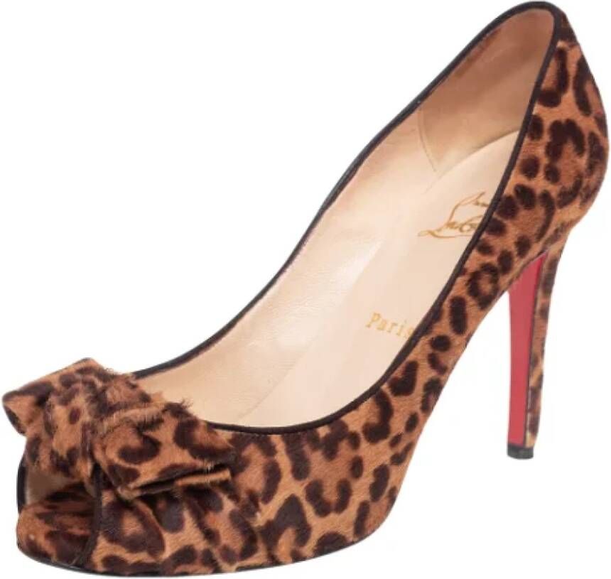 Christian Louboutin Pre-owned Fabric heels Brown Dames