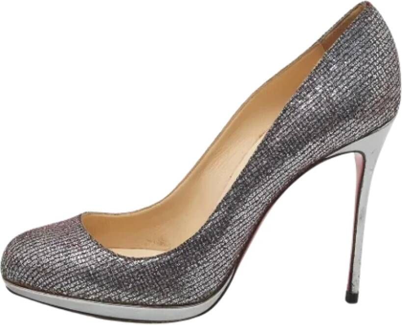 Christian Louboutin Pre-owned Fabric heels Gray Dames