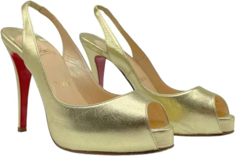 Christian Louboutin Pre-owned Fabric heels Yellow Dames