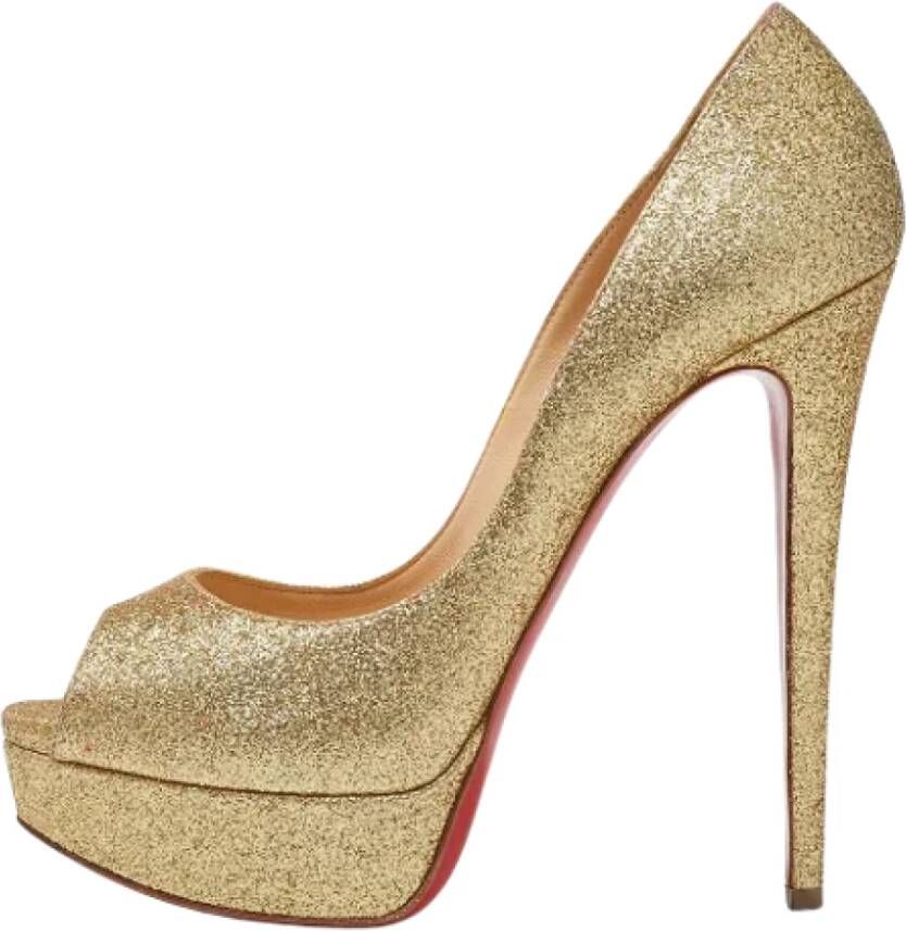 Christian Louboutin Pre-owned Fabric heels Yellow Dames