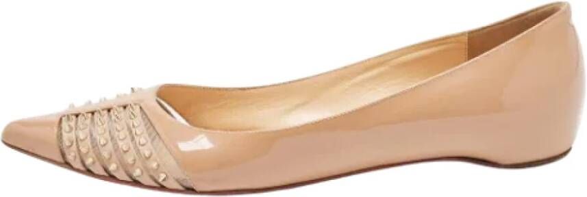 Christian Louboutin Pre-owned Leather flats Beige Dames