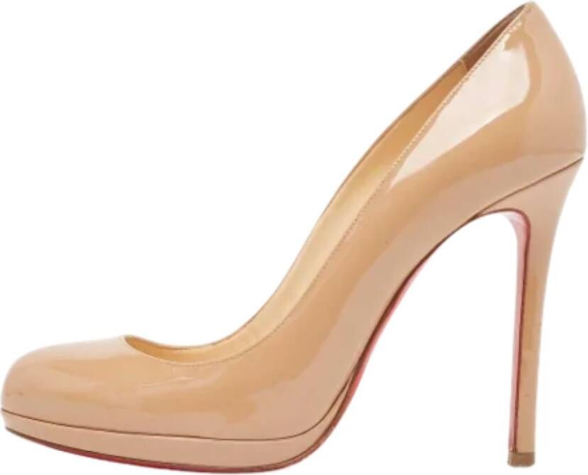 Christian Louboutin Pre-owned Leather heels Beige Dames