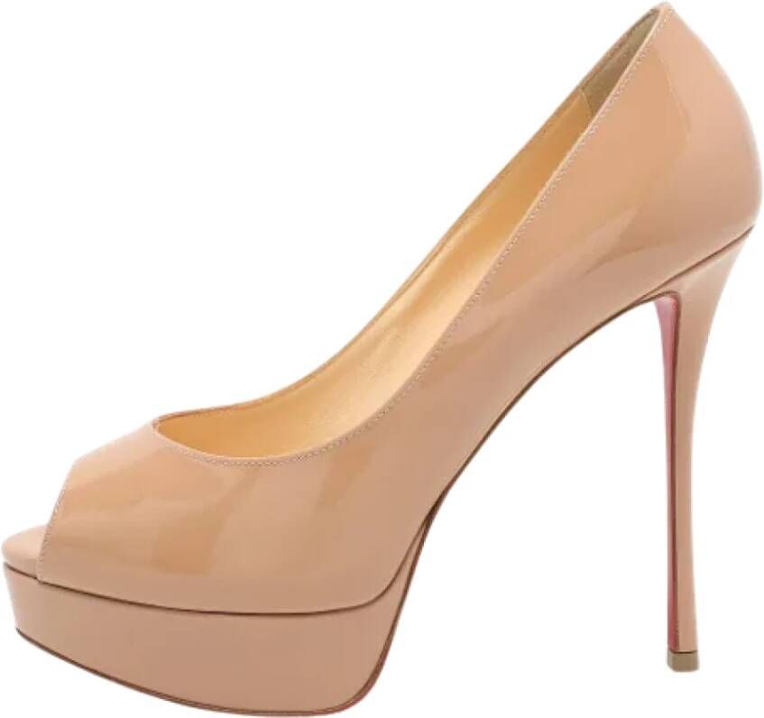 Christian Louboutin Pre-owned Leather heels Beige Dames