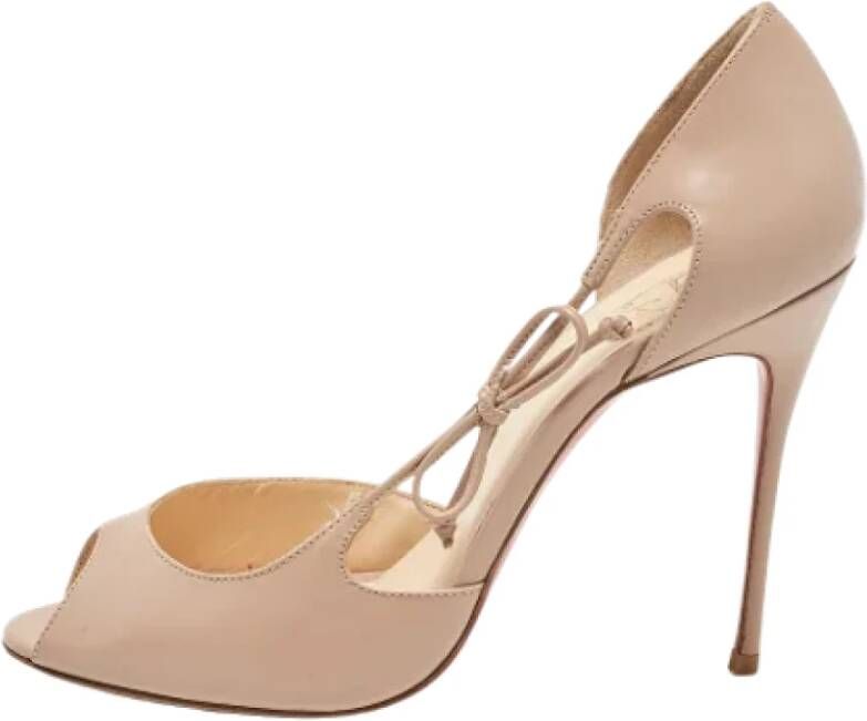 Christian Louboutin Pre-owned Leather heels Beige Dames