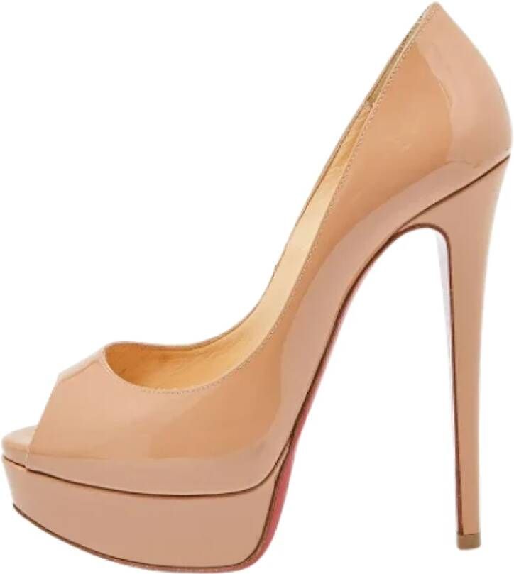 Christian Louboutin Pre-owned Leather heels Beige Dames