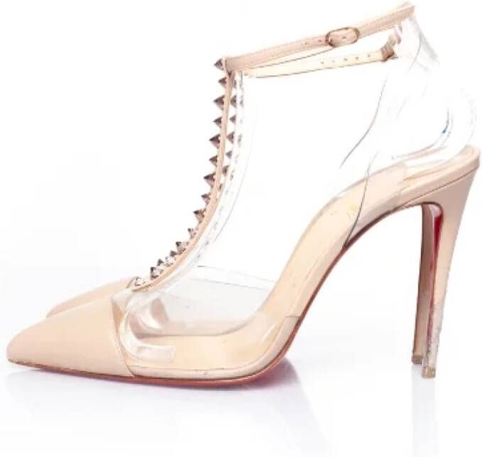 Christian Louboutin Pre-owned Leather heels Beige Dames