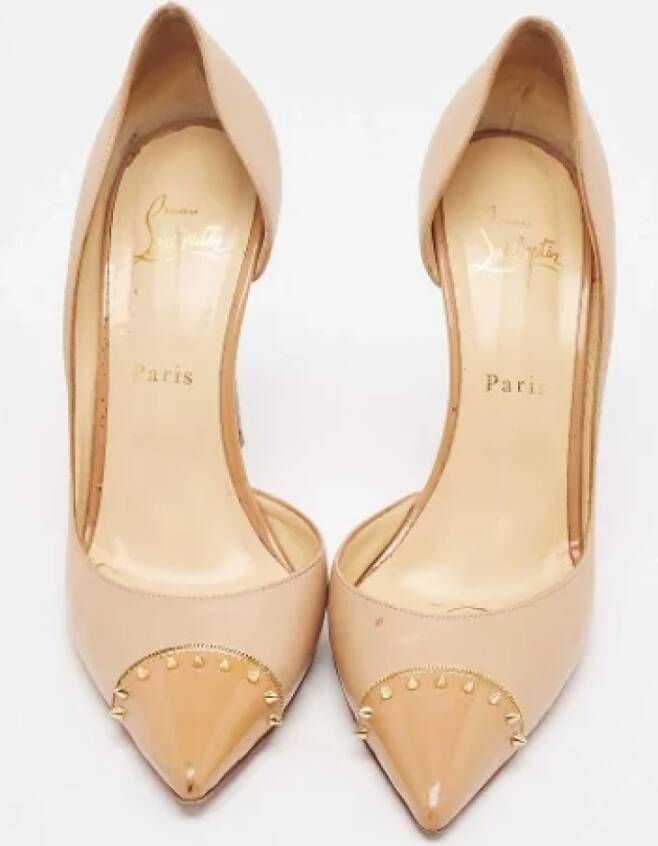 Christian Louboutin Pre-owned Leather heels Beige Dames