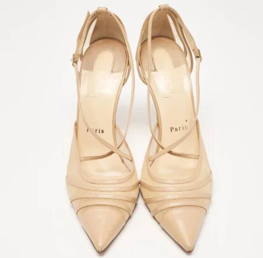 Christian Louboutin Pre-owned Leather heels Beige Dames