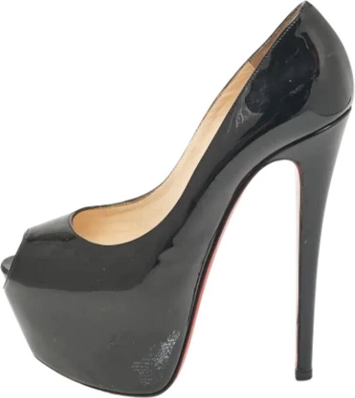 Christian Louboutin Pre-owned Leather heels Black Dames