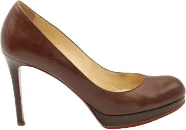 Christian Louboutin Pre-owned Leather heels Brown Dames