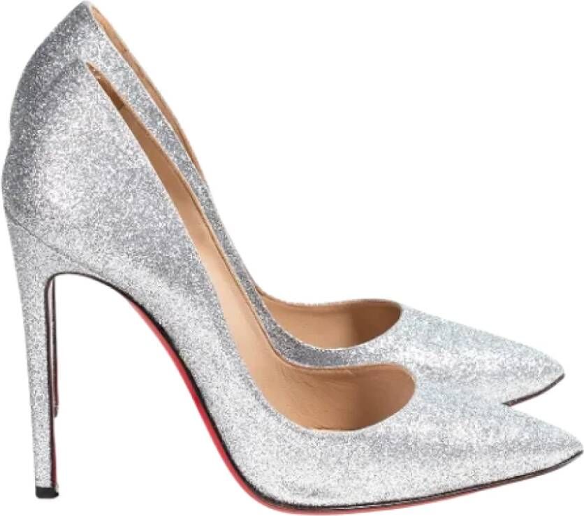 Christian Louboutin Pre-owned Leather heels Gray Dames