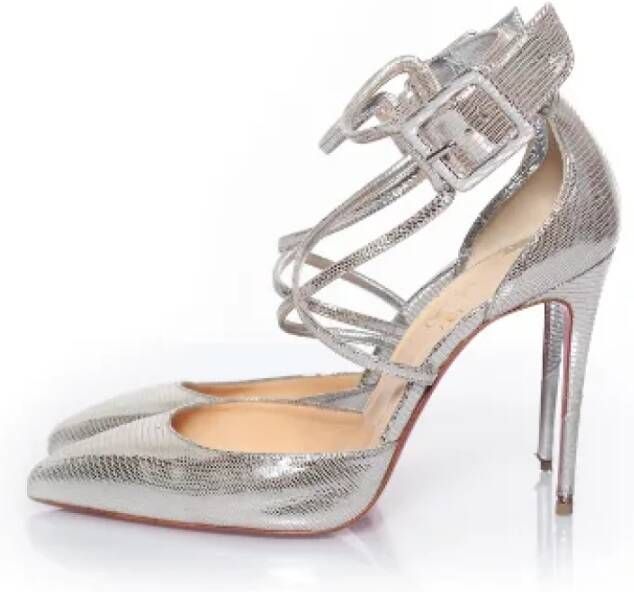 Christian Louboutin Pre-owned Leather heels Gray Dames