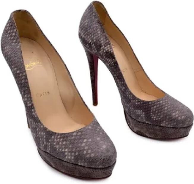 Christian Louboutin Pre-owned Leather heels Gray Dames