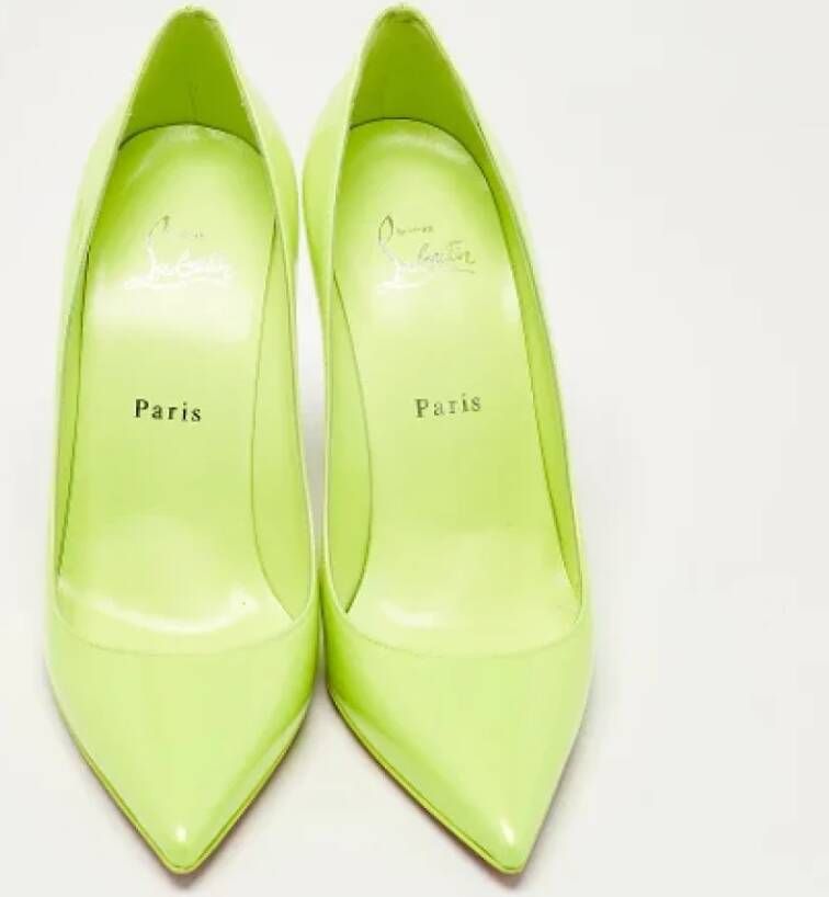 Christian Louboutin Pre-owned Leather heels Green Dames