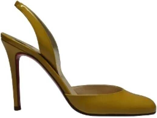 Christian Louboutin Pre-owned Leather heels Yellow Dames