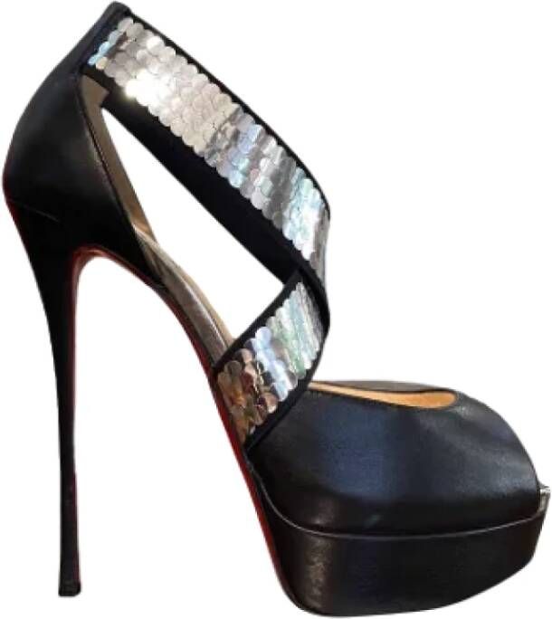 Christian Louboutin Pre-owned Leather sandals Black Dames