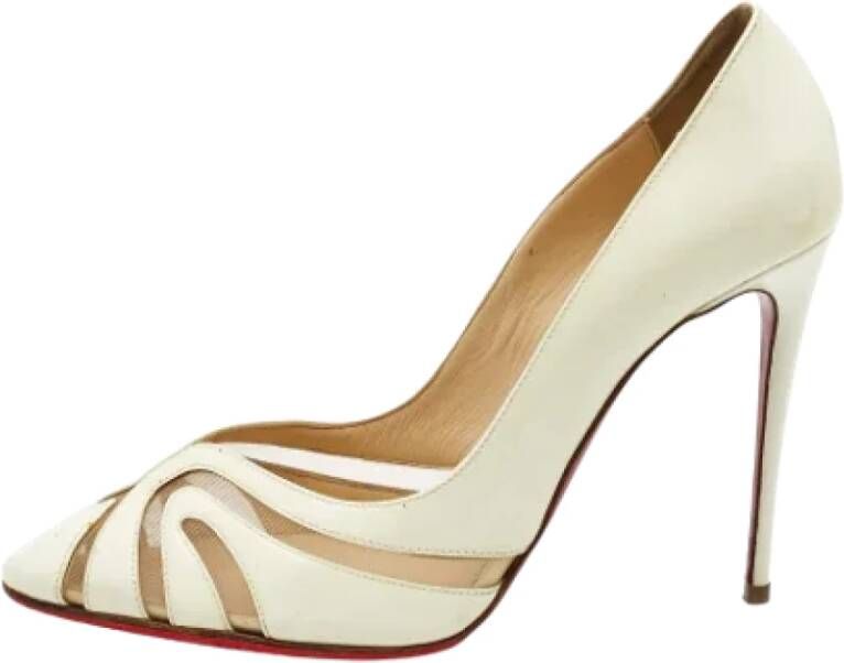 Christian Louboutin Pre-owned Mesh heels Beige Dames