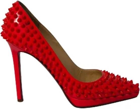 Christian Louboutin Pre-owned Neonrode Patentleren Spike Hakken Red Dames