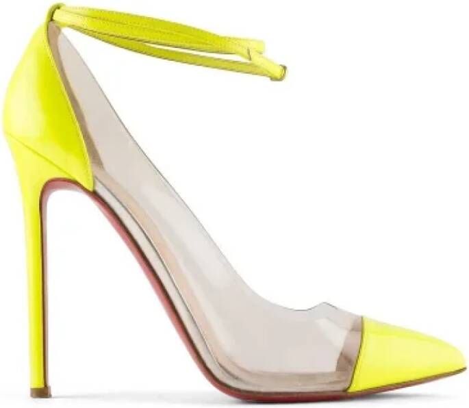 Christian Louboutin Pre-owned Pumps Yellow Dames