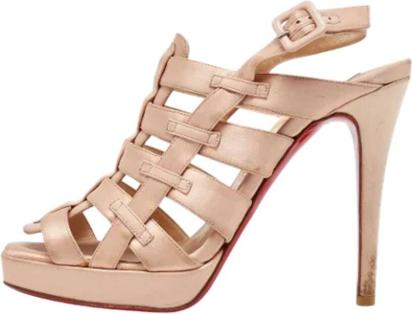 Christian Louboutin Pre-owned Satin sandals Beige Dames